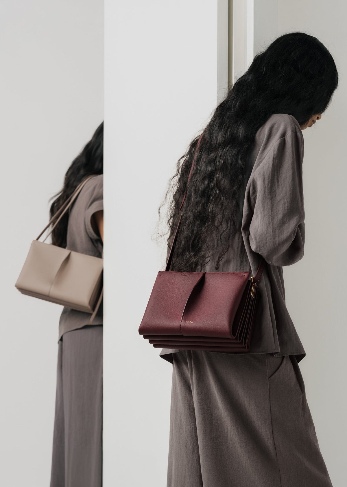 PLNE - Boky - Textured Black Cherry