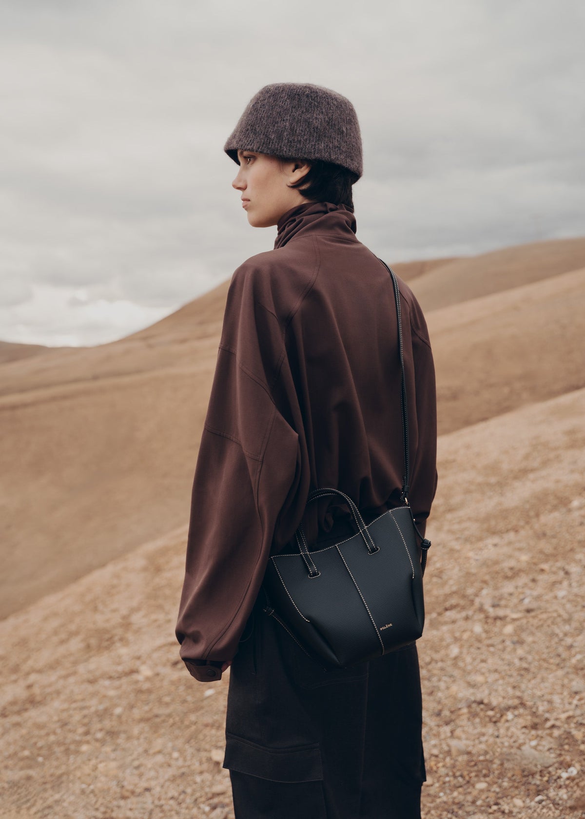 PLNE - Cyme Tote Nano - Textured Black with Ecru Stitching