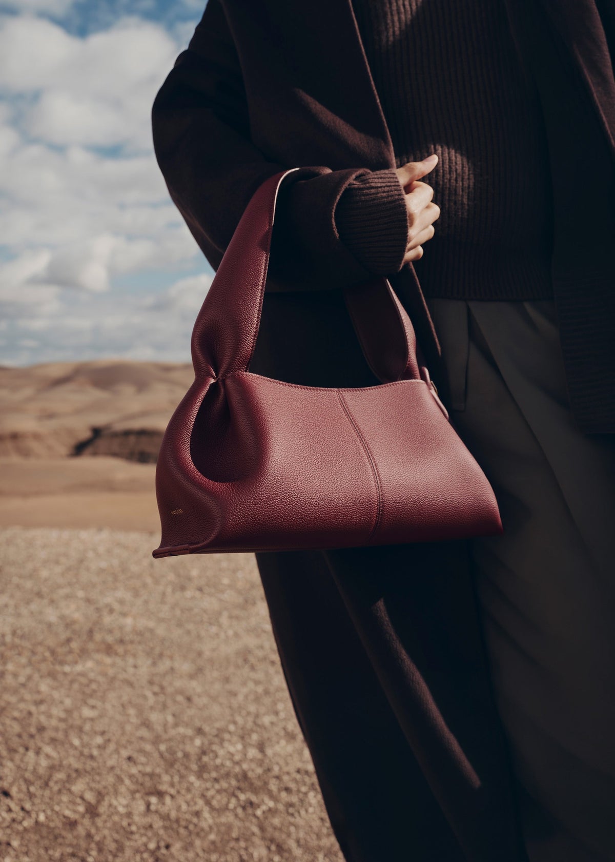 PLNE - Numéro Neuf East West - Textured Black Cherry