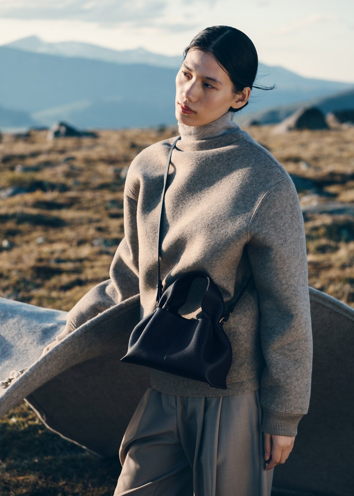 PLNE - Numéro Neuf Mini - Textured Deep Blue