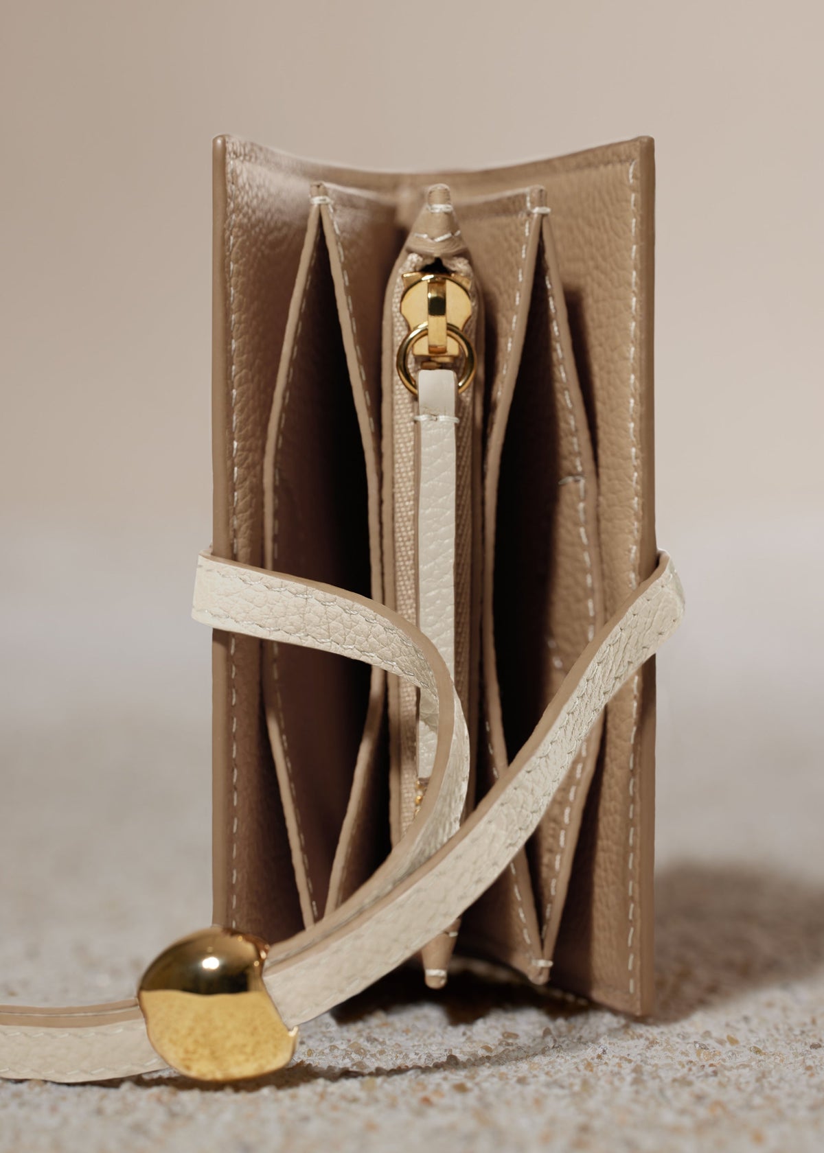 PLNE - Kayé Card Holder - Textured Duo Chalk