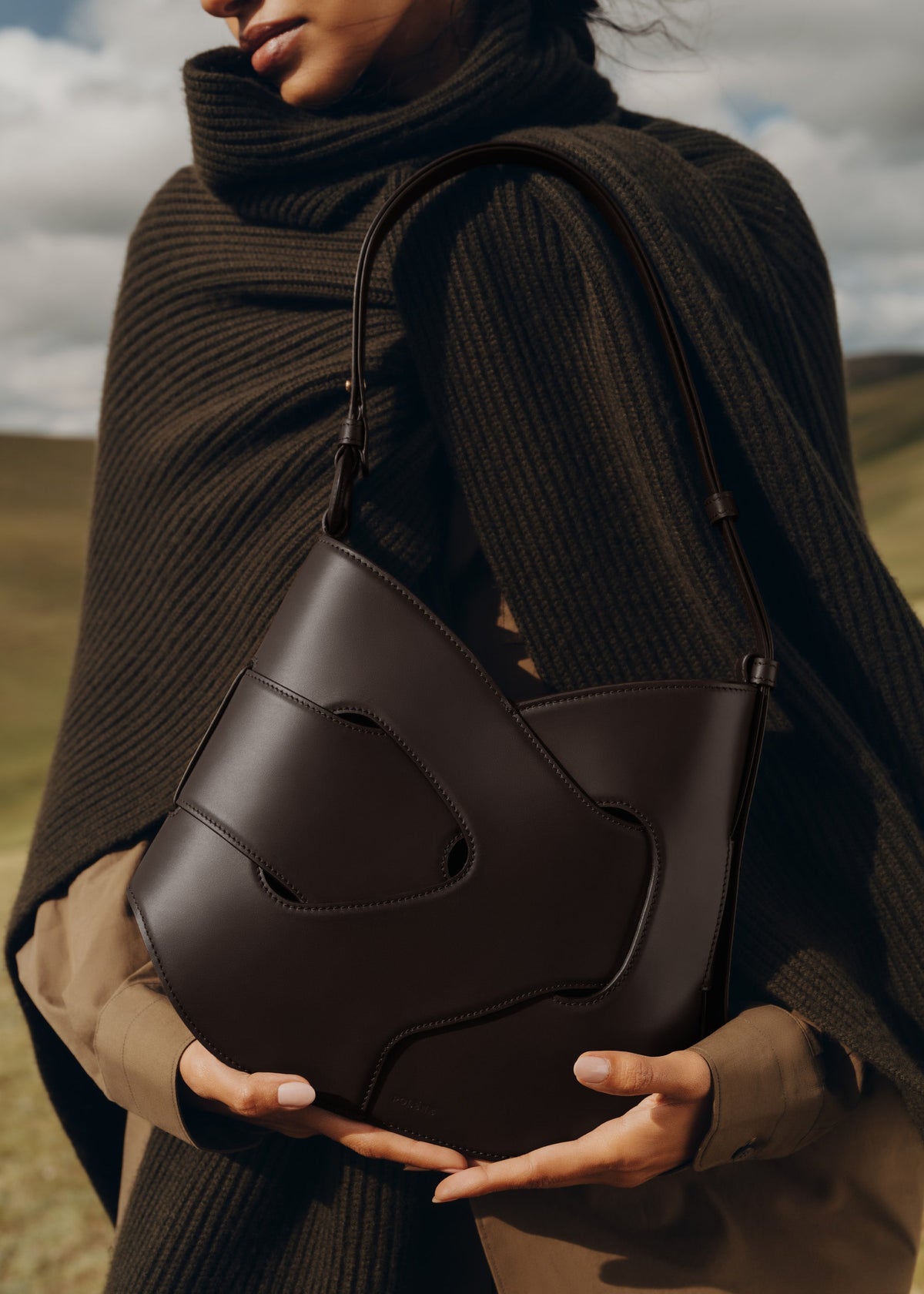 PLNE - Nodde Hobo - Smooth Ebony